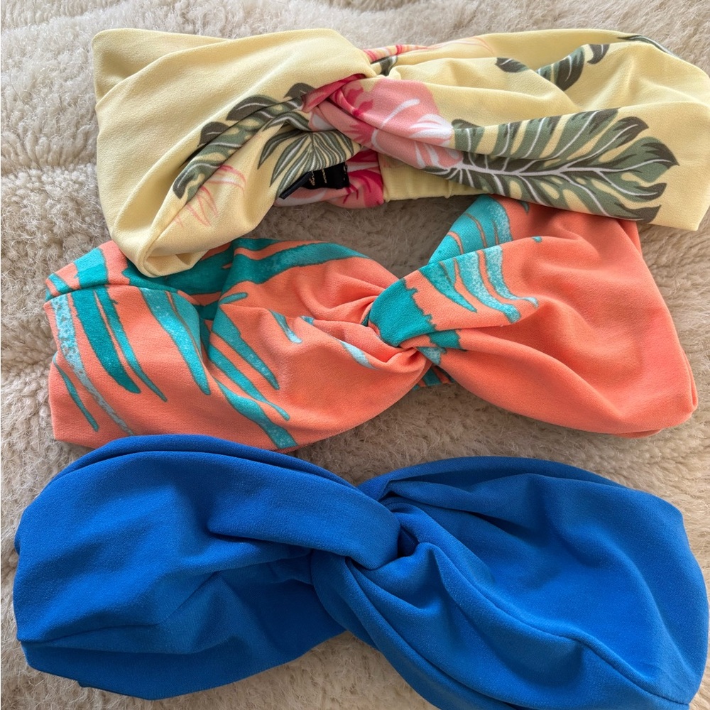 Lot of three Iman twist knot jersey headbands